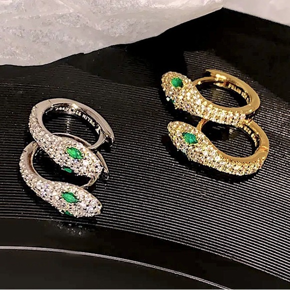 🔵𝟲𝟱%𝗢𝗙𝗙 𝗯𝘂𝗻𝗱𝗹𝗲𝘀 𝟯+🔵 NEW CZ Snake Delicate Huggies - Picture 7 of 15